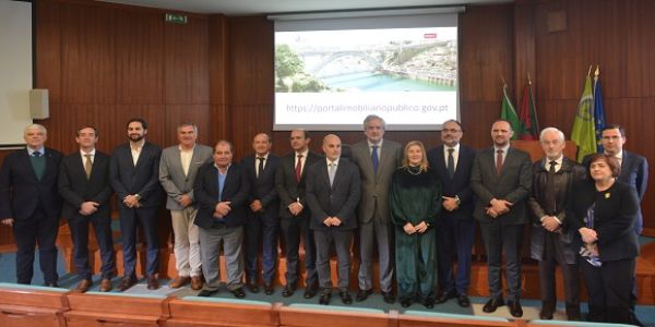 Doze municípios recebem mais 22 imóveis do Estado